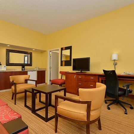 Courtyard By Marriott Bentonville Eksteriør bilde